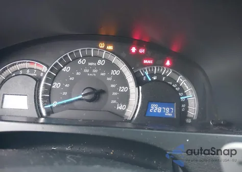 2012 Toyota Camry Se z USA, uszkodzony, nr VIN 4T1BF1FK8CU144331